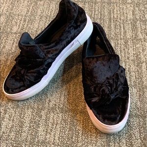 COPY - JSlides Black women’s size 7 1/2